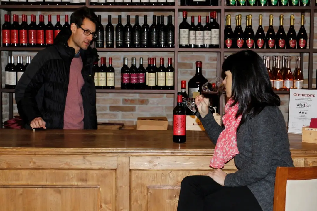 tour privato di degustazione vino tour dello shopping e degustazione vino con Isabella Bariani, guida professionista in Veneto, Italiasionista
