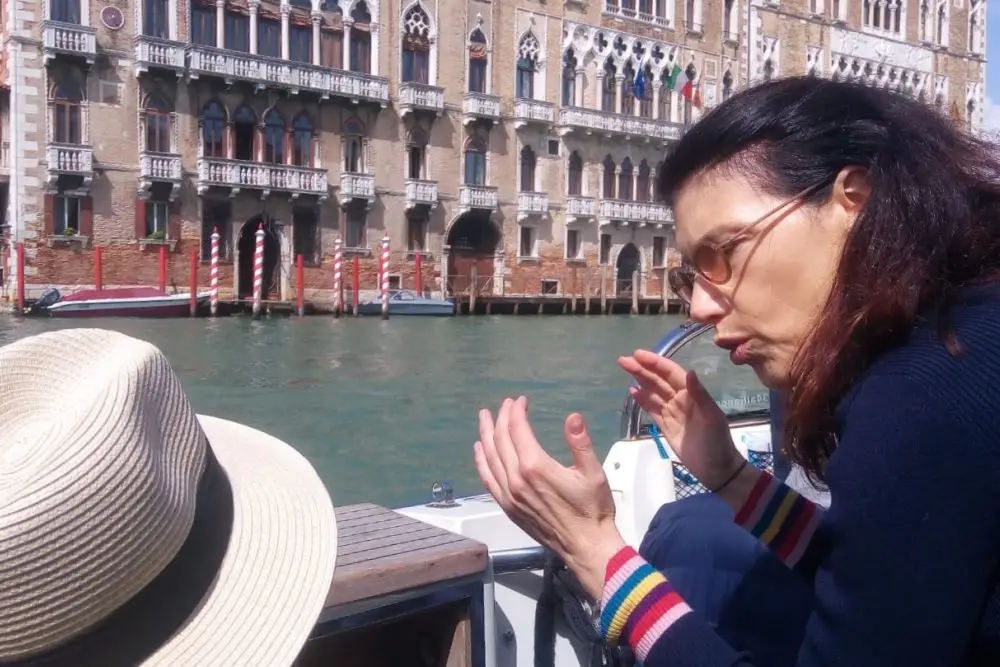 One hour boat tour Venice Grand Canal and rios