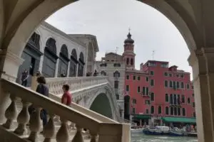 Rialto Bridge, orientation, intro to the city and its secrets